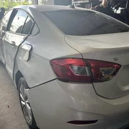 SUCATAChevrolet Cruze 2018 1.4 Lt Turbo Aut. 4p  PARA RETIRADA DE PEÇAS